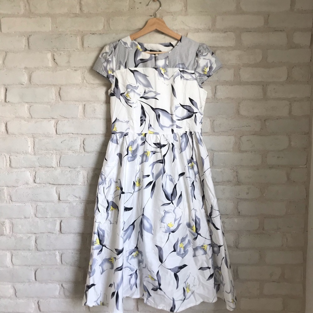 NWT Wifing STYLEWE Floral Dress M